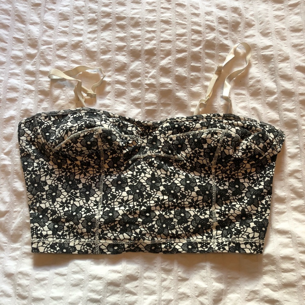 ARITZIA TALULA XS crop tank
